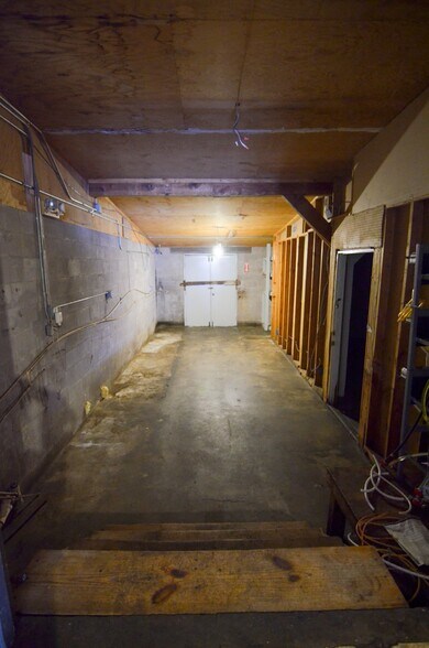 More Photos Of 12560 US-27, Chickamauga General Retail For Sale