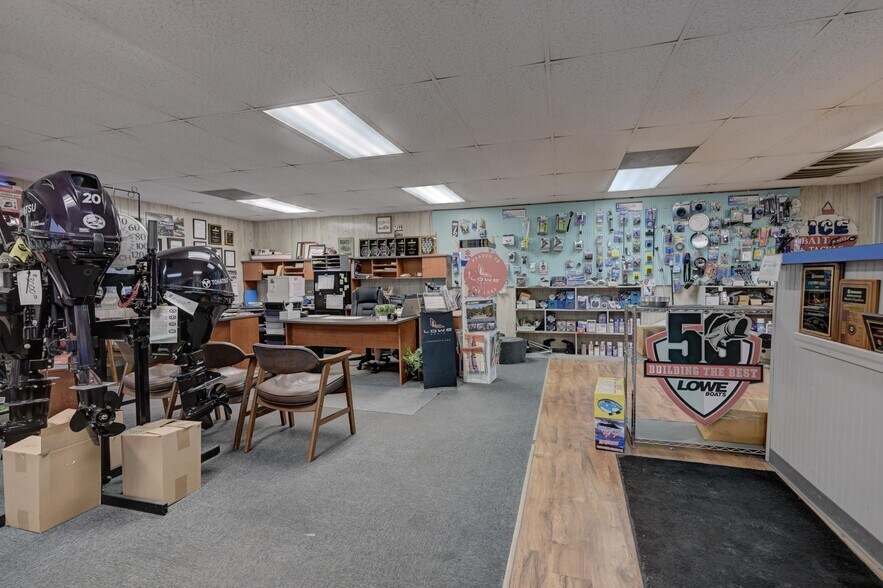 More Photos Of 4961 Highway 43, Seneca Marina For Sale