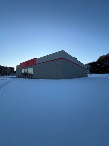 More Photos Of 201 N 7th St, Steubenville Freestanding For Sale