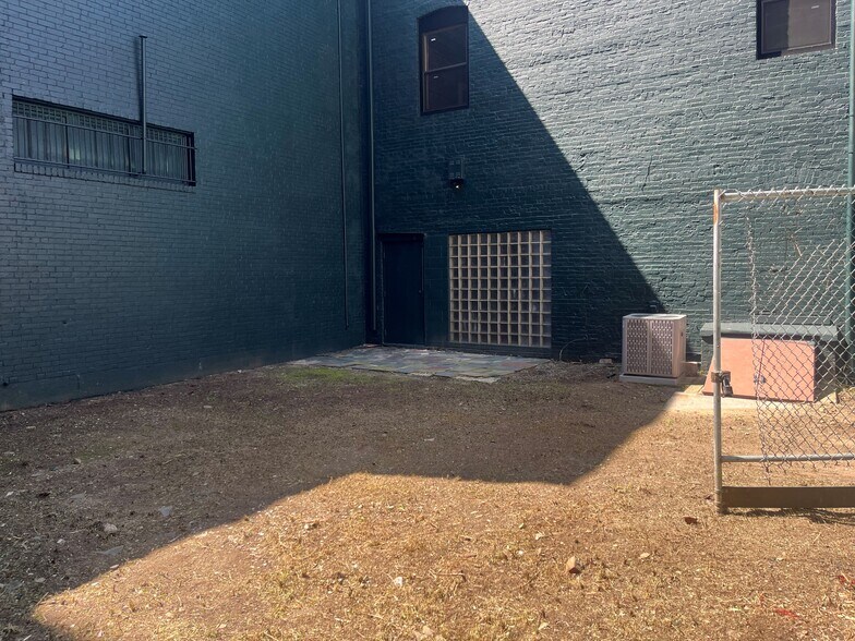 More Photos Of 103 Main St, Ansonia Office Residential For Sale