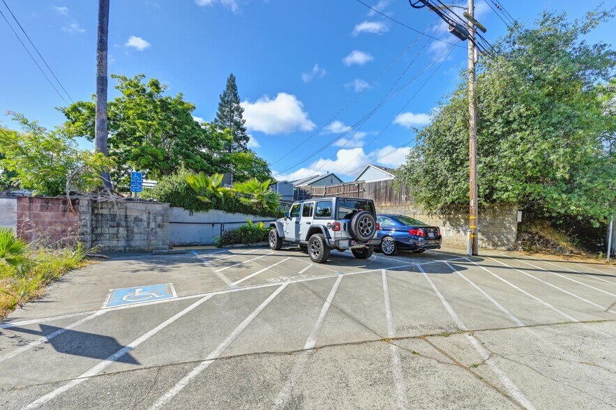 More Photos Of 512 Riley St, Folsom Office For Sale