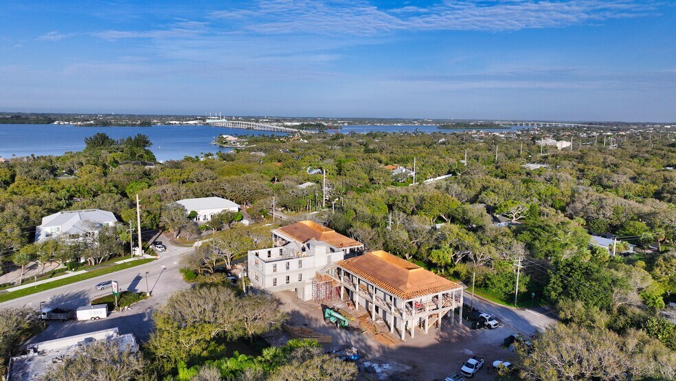 More Photos Of 916 Turtle Cove Ln, Vero Beach Office For Lease