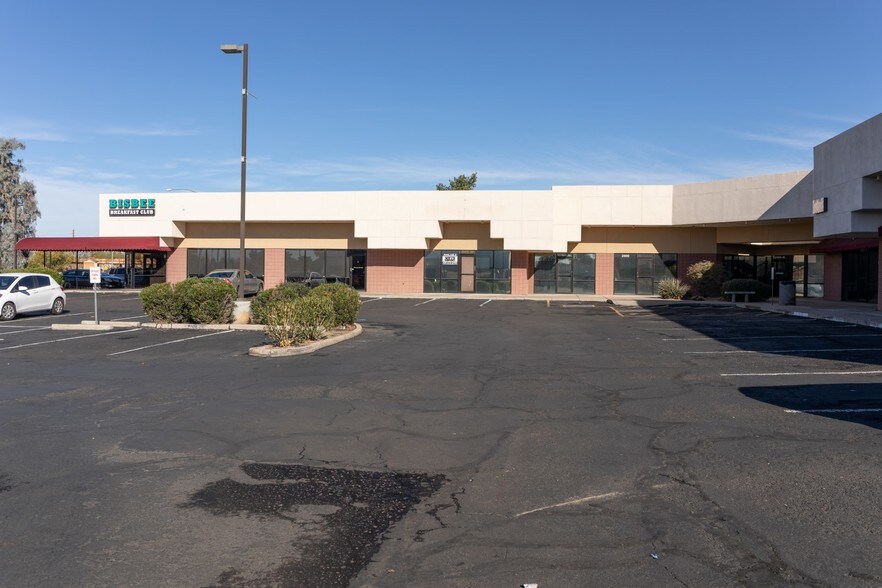 More Photos Of 2909-2917 S Dobson Rd, Mesa Storefront Retail Office For Lease