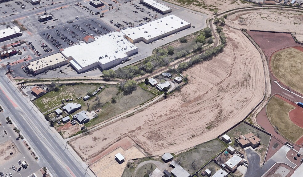 More Photos Of 8700 N Loop Dr, El Paso Land For Lease