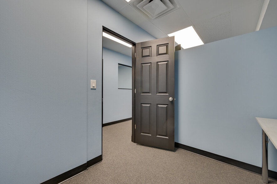More Photos Of 5190 Arville St, Las Vegas Manufacturing For Sale