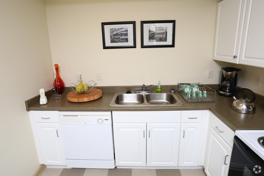 More Photos Of 70 Brigham Rd, Fredonia Apartments For Sale