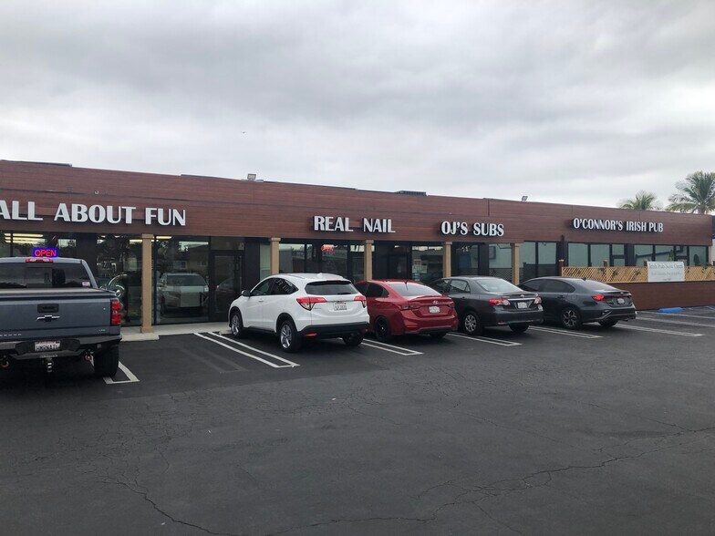 More Photos Of 4130-4146 Paramount Blvd, Lakewood Storefront For Lease