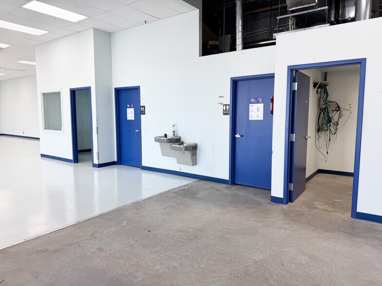 More Photos Of 102 W 1180 N, Tooele Storefront Retail Office For Lease