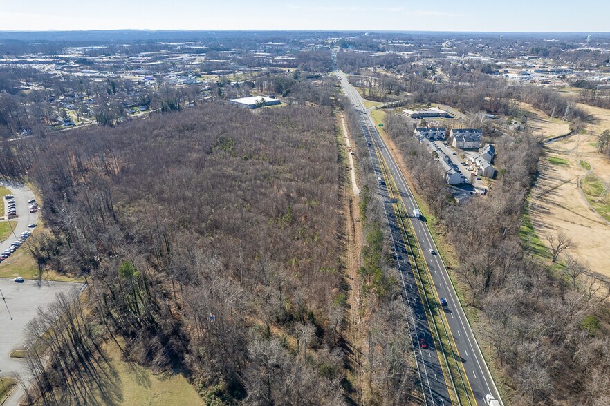 More Photos Of 205 Model Farm Rd, High Point Warehouse For Lease