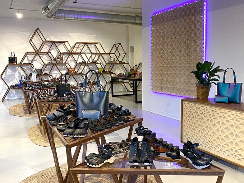 More Photos Of 1659 W Chicago Ave, Chicago Apartments For Sale