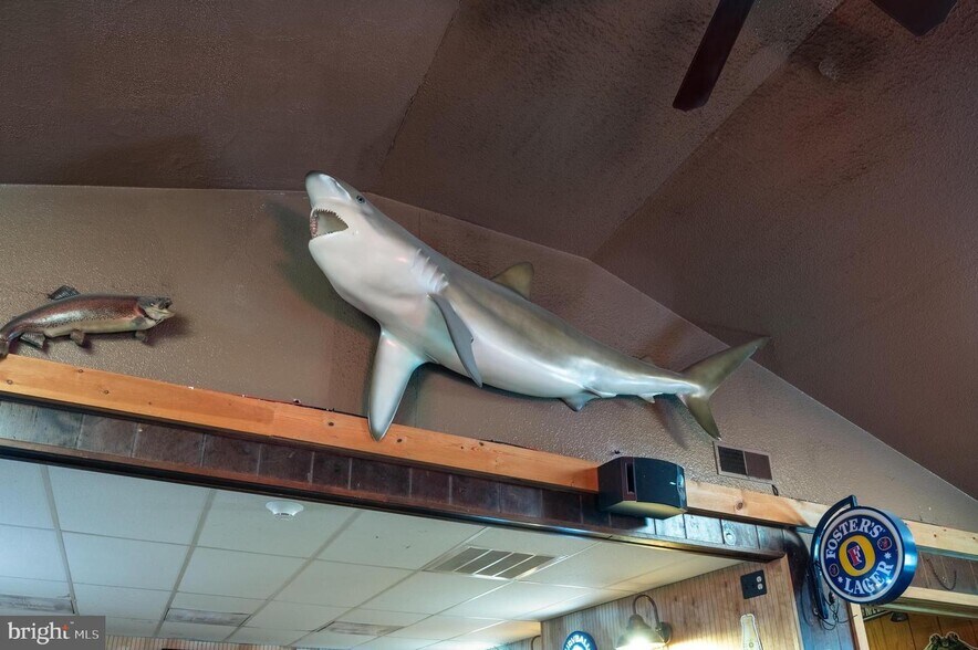 More Photos Of 820 N Black Horse Pike, Williamstown Bar For Sale
