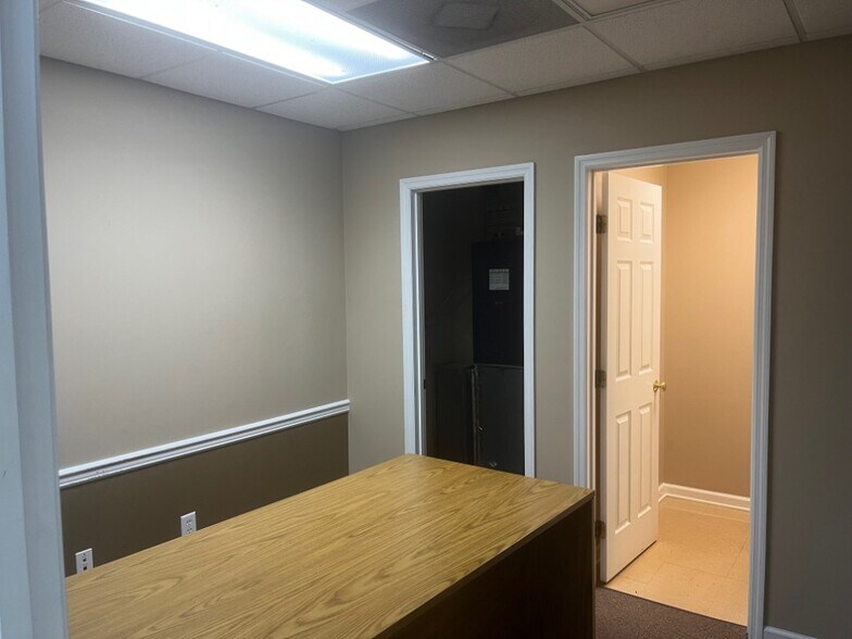 More Photos Of 2020 Cowan Hwy, Winchester Loft Creative Space For Lease