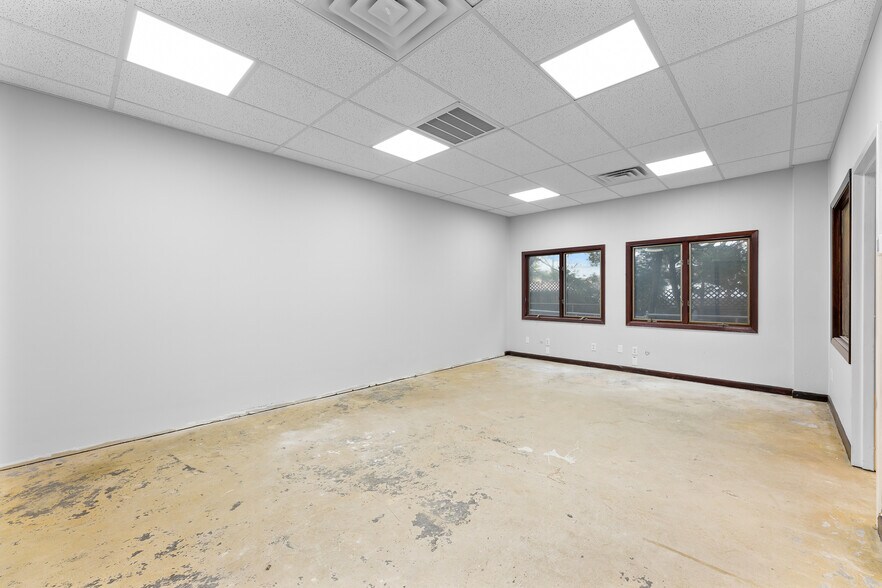 More Photos Of 2214 Route 37 E, Toms River Office For Lease