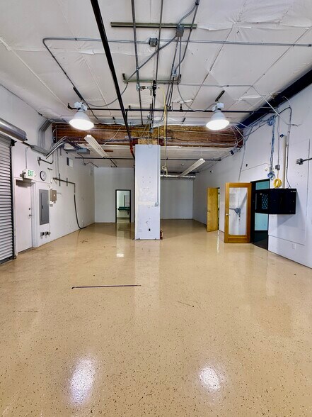 More Photos Of 333 Crown Point Cir, Grass Valley Office For Lease