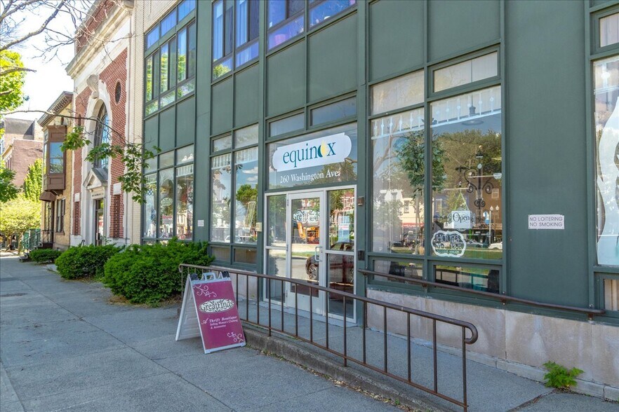 More Photos Of 260 A Washington Ave, Albany Apartments For Sale