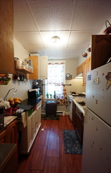More Photos Of 439 Main St, White Plains Apartments For Sale