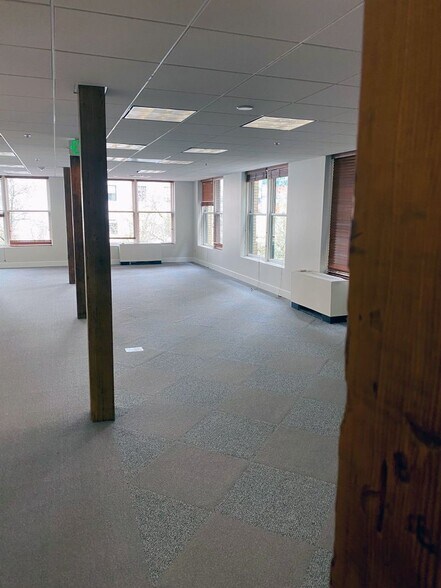 More Photos Of 815 SW 2nd Ave, Portland Office For Lease