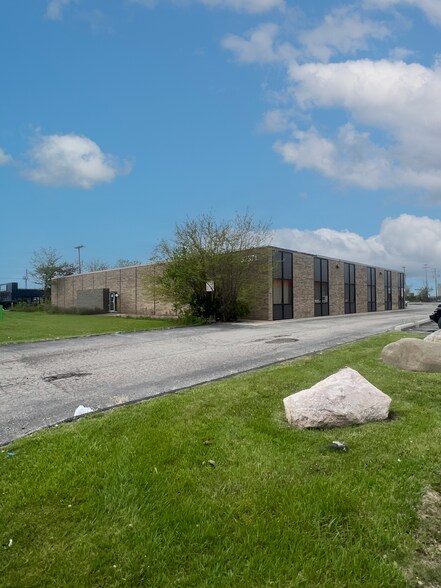 More Photos Of 32371 Dequindre Rd, Madison Heights Medical For Sale