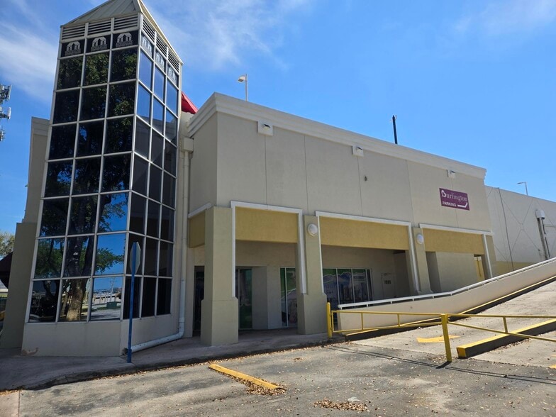 More Photos Of 11900-12128 SW 88th St, Miami Unknown For Lease