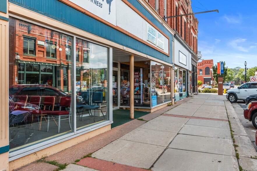 More Photos Of 927 Main St, Stevens Point Storefront Retail Residential For Sale