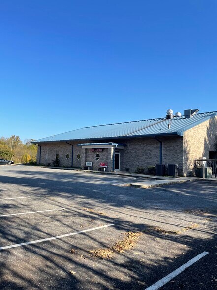 More Photos Of 2006 S Sterling St, Morganton Freestanding For Sale
