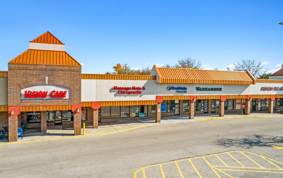 More Photos Of 1300-1440 S Milwaukee Ave, Libertyville Unknown For Lease