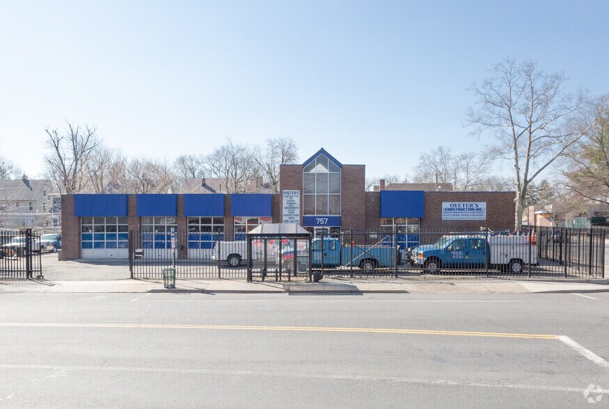 Primary Photo Of 757 Springdale Ave, East Orange Auto Repair For Sale