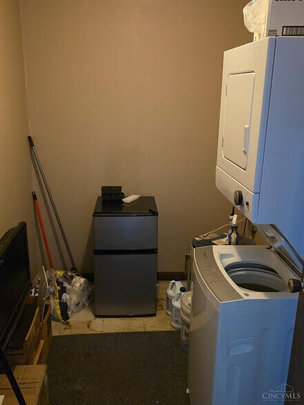 More Photos Of 1703 US 50, Lynchburg Freestanding For Sale