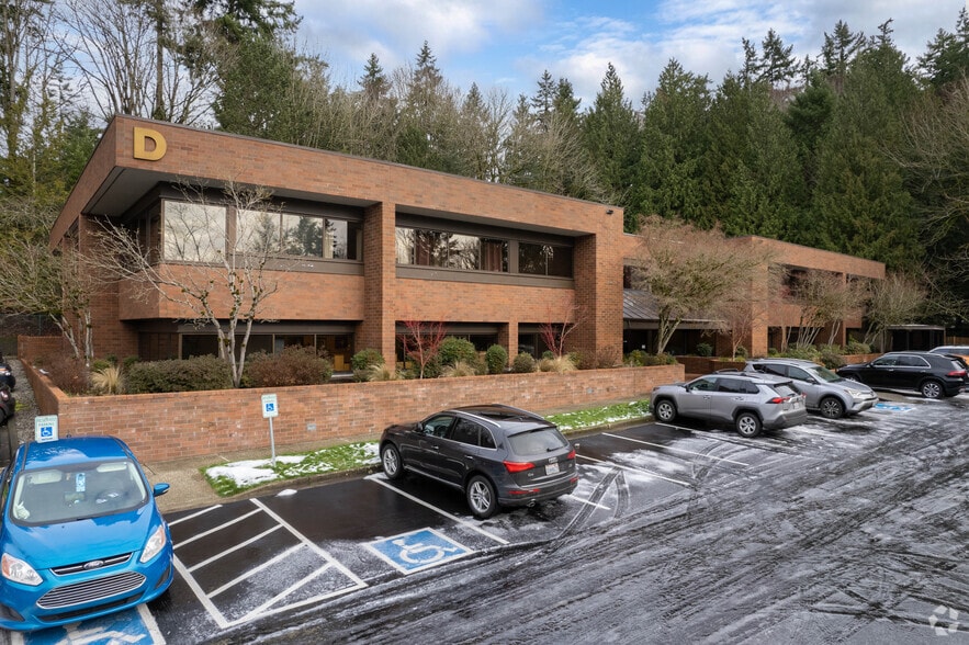 More Photos Of 2320 130th Ave NE, Bellevue Unknown For Lease