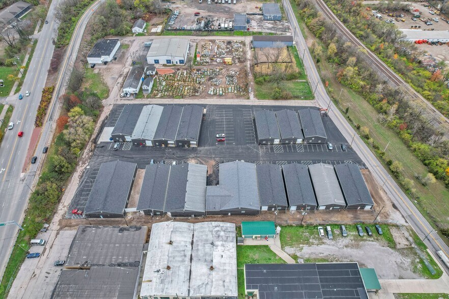 More Photos Of 572 S Nelson Rd, Columbus Unknown For Lease