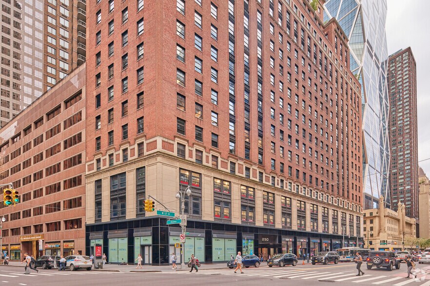 More Photos Of 250 W 57th St, New York Office For Lease