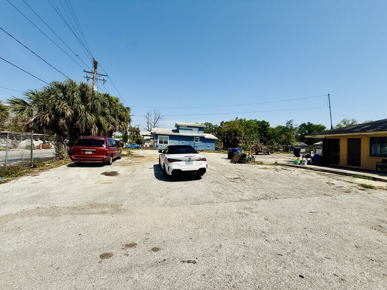 More Photos Of 3425 N 15th St, Tampa Auto Repair For Sale