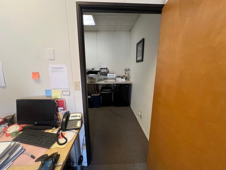 More Photos Of 141 Duesenberg Dr, Thousand Oaks Medical For Sale