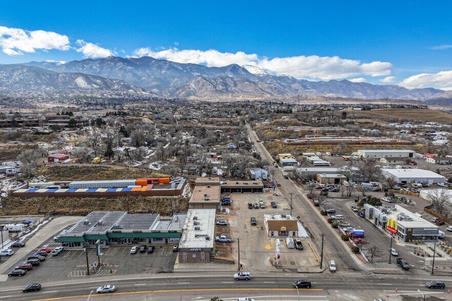 More Photos Of 402-410 S 8th St, Colorado Springs Unknown For Lease