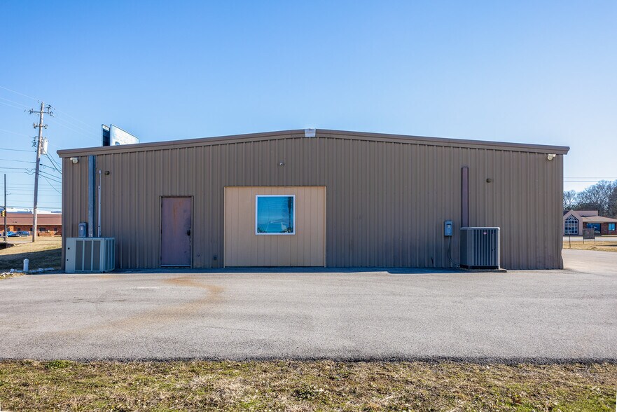 More Photos Of 2812 Drake Ave SW, Huntsville Office For Sale