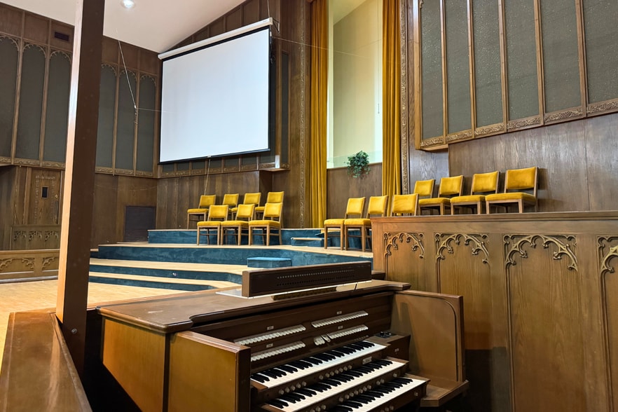 More Photos Of 821 Laurel St, La Marque Religious Facility For Sale