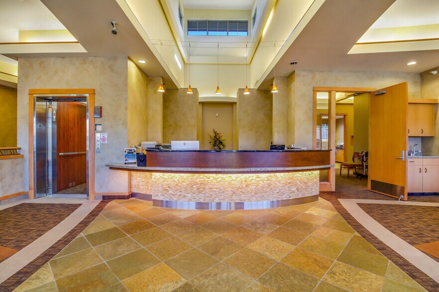 More Photos Of 659 W Hamilton Ave, Eau Claire Medical For Sale