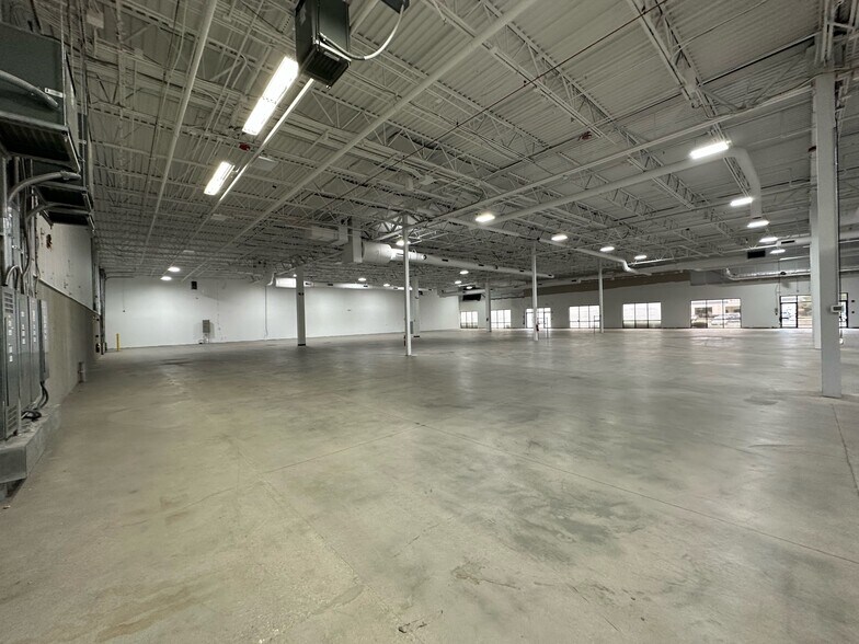 More Photos Of 8816-8840 Beckett Rd, West Chester Warehouse For Lease