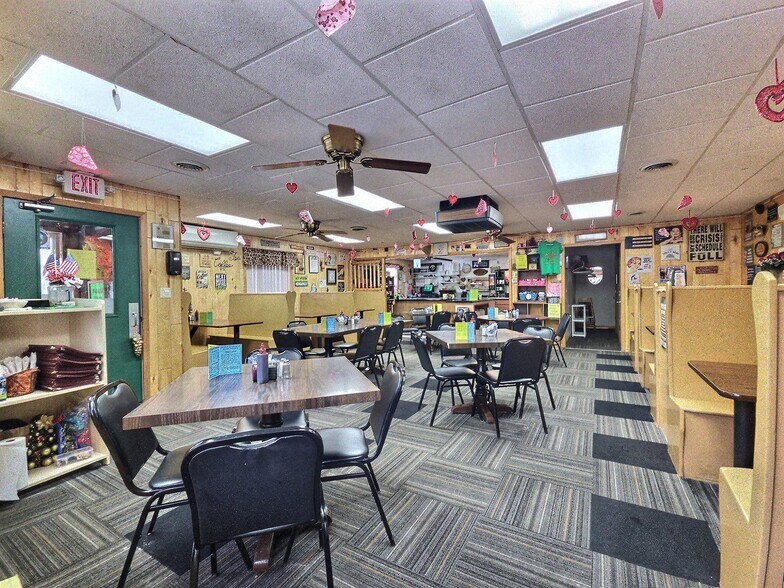 More Photos Of 4187 Highway B, Land O Lakes Restaurant For Sale