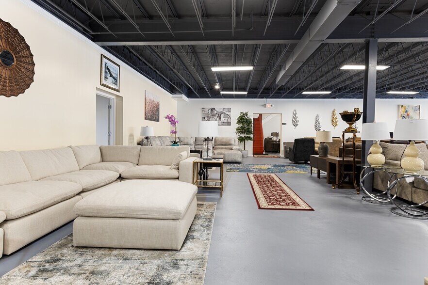 More Photos Of 2926 Mountain Rd, Pasadena Storefront Retail Office For Sale