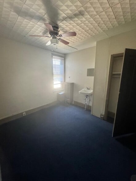 More Photos Of 3078 Frankford Ave, Philadelphia Specialty For Sale