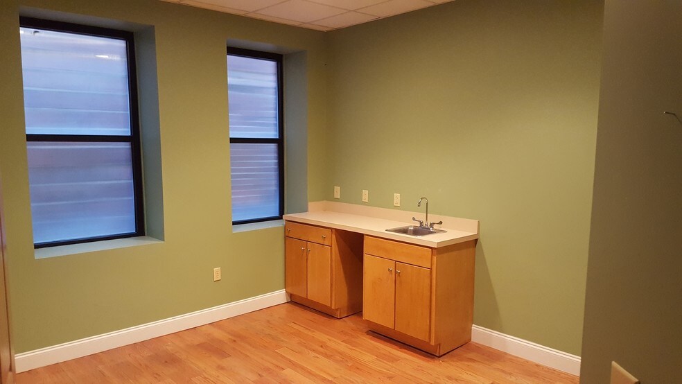 More Photos Of 9 Union St N, Concord Office For Sale