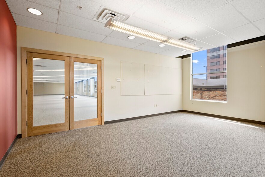 More Photos Of 50 Beaver St, Albany Office For Lease