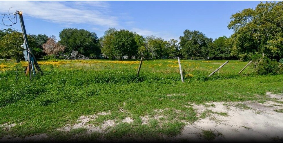 More Photos Of 627 Fellows Rd, Houston Land For Sale