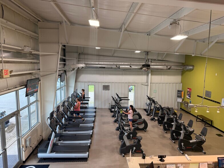 More Photos Of 1985 W Main St, Williamston Warehouse For Sale