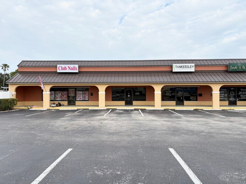 Primary Photo Of 2329 NW Federal Hwy, Jensen Beach Storefront Retail Office For Lease
