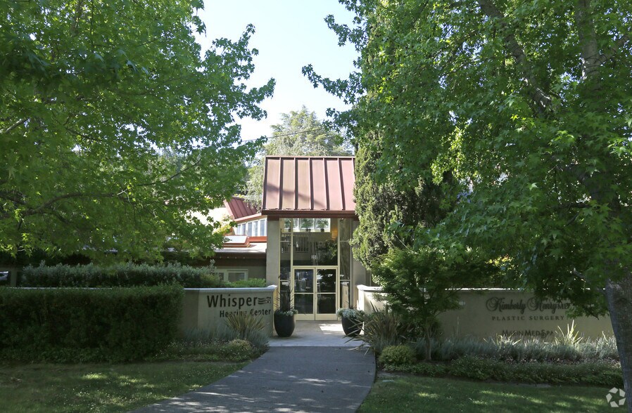 More Photos Of 350 Bon Air, Greenbrae Medical For Lease