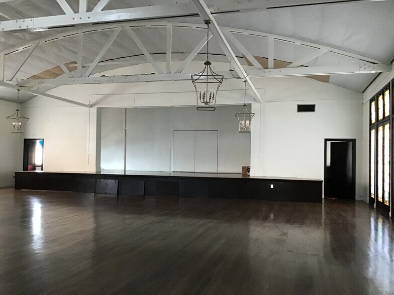 More Photos Of 1282 N Fairfax Ave, West Hollywood Religious Facility For Lease