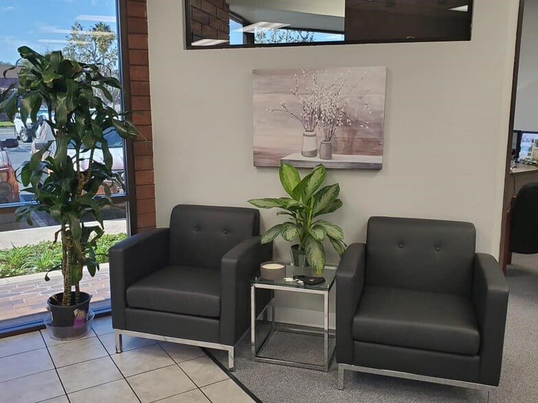 More Photos Of 301 N Rampart St, Orange Office For Sale