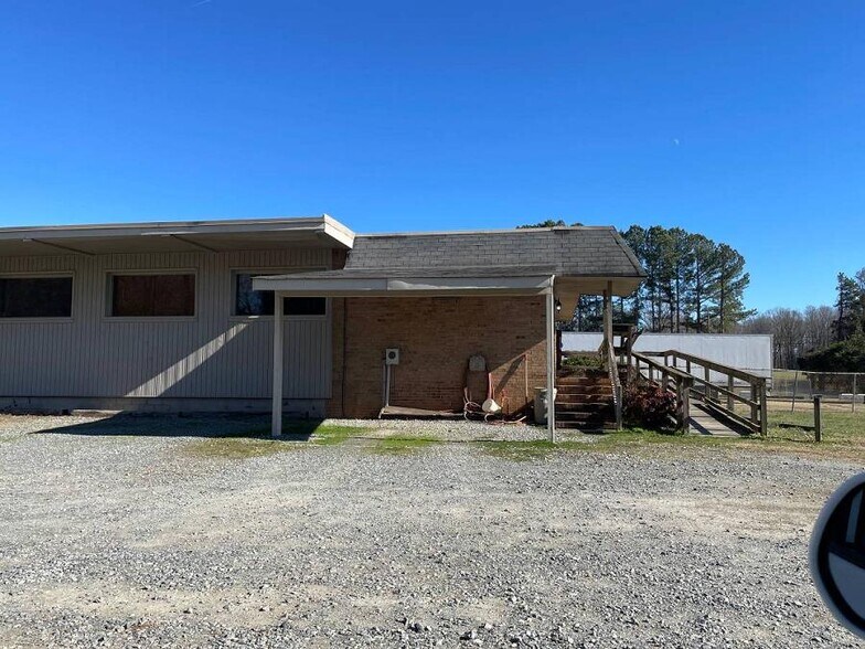 More Photos Of 339 City Lake Rd, Lexington Truck Terminal For Lease
